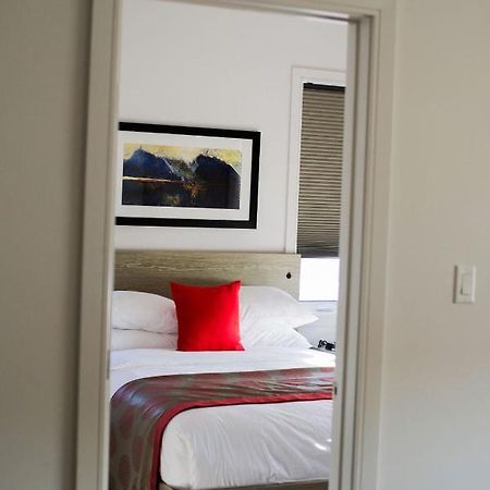 Ramada By Wyndham Fort Mcmurray Exterior photo
